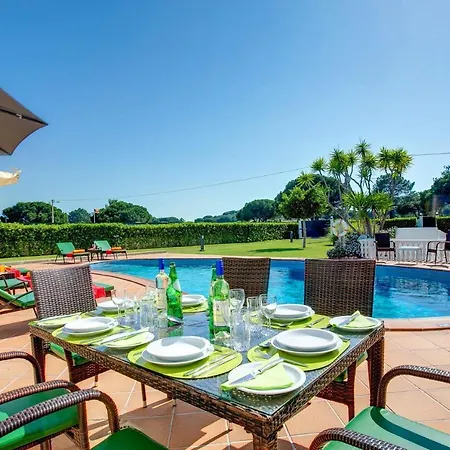 Sandra By אולוס די אגווה