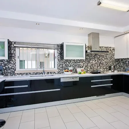 Sandra By * Olhos de Agua (Albufeira)